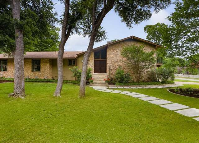 Property at 402 Bulian Ln, Austin, TX 78746, 3 beds, 2 baths
