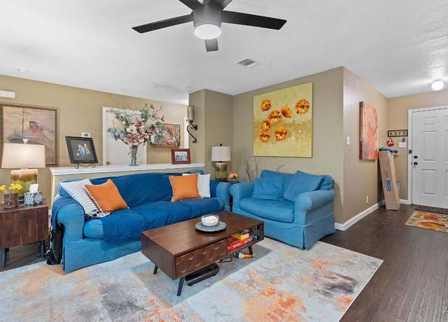 Property at 212 Valero Dr, San Marcos, TX 78666, 3 beds, 2 baths