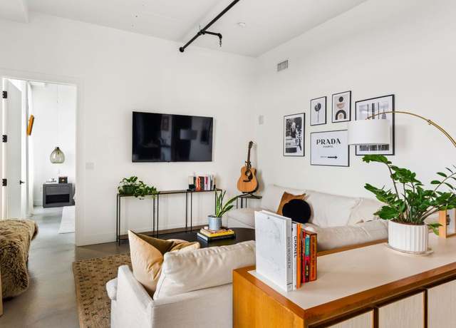 Property at 800 W 5th St #902, Austin, TX 78703, 2 beds, 2 baths