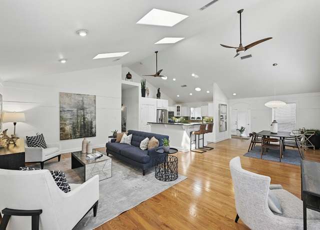Property at 905 Juanita St, Austin, TX 78704, 3 beds, 2 baths