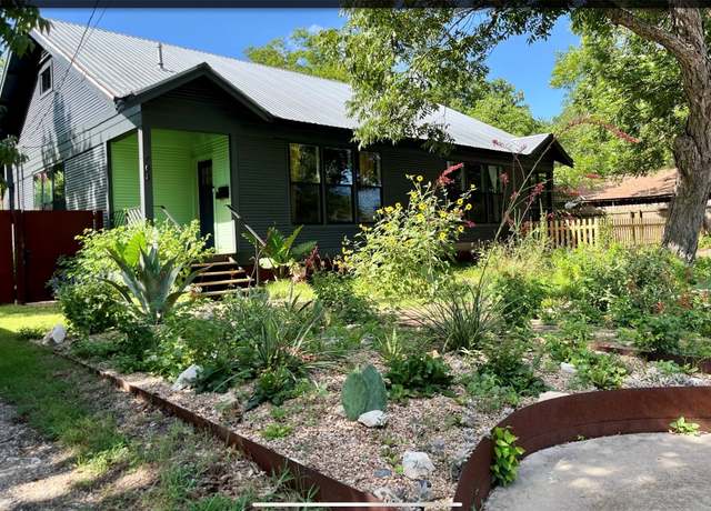 Property at 708 W Prairie Lea St, Lockhart, TX 78644, 4 beds, 2 baths