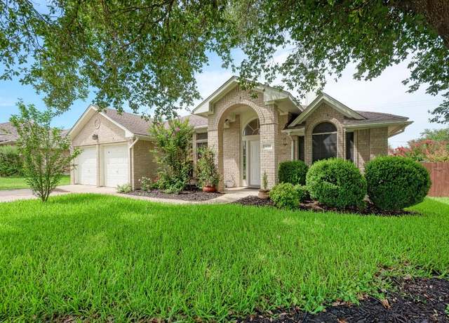 Property at 500 Olympic Dr, Pflugerville, TX 78660, 4 beds, 2 baths