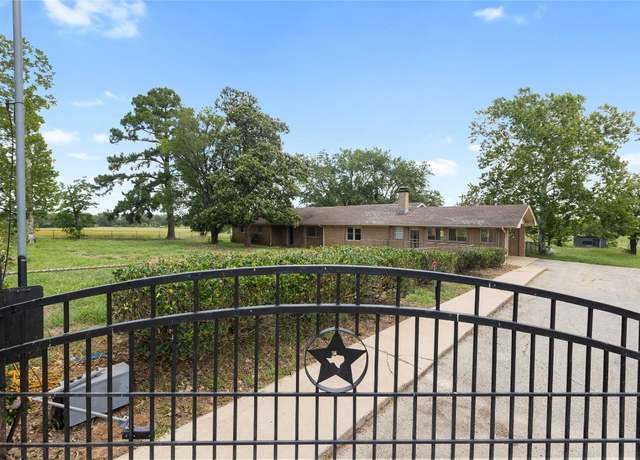Property at 2255 Old Colony Line Rd, Lockhart, TX 78644, 3 beds, 2 baths