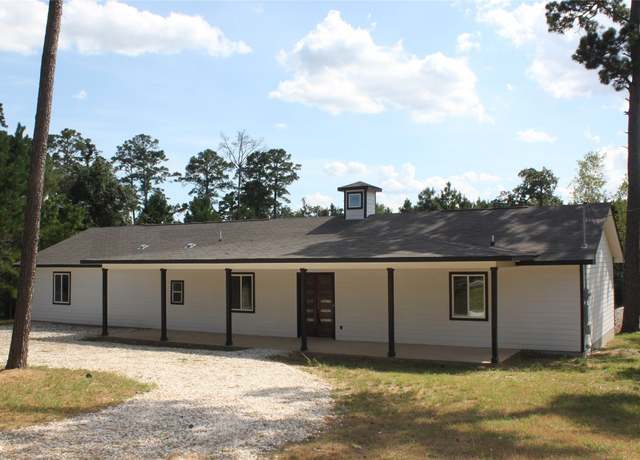 Property at 197 S Buckhorn Dr, Bastrop, TX 78602, 3 beds, 2.5 baths