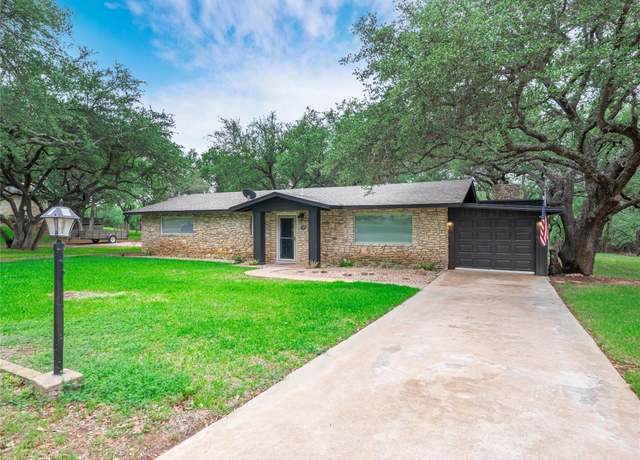 Property at 330 Yucca Dr, Kingsland, TX 78639, 3 beds, 2.5 baths
