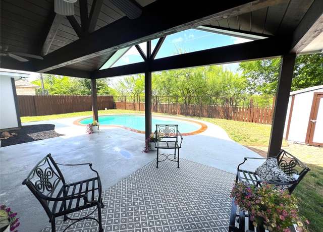 Property at 404 Patton Cv, Bastrop, TX 78602, 4 beds, 2 baths