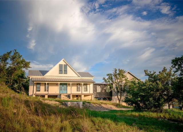 Property at 431 County Road 413, Spicewood, TX 78669, 4 beds, 2.5 baths