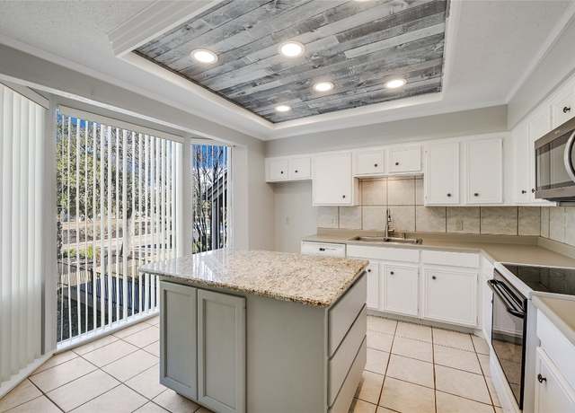 Property at 115 World Of Tennis Sq, Lakeway, TX 78738, 3 beds, 3 baths