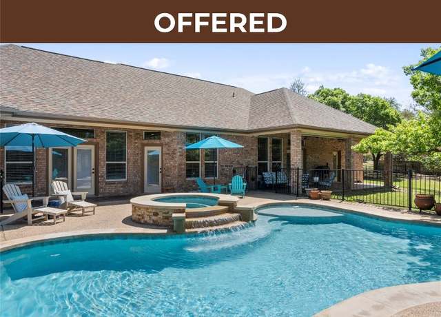 Property at 4826 Lago Vista Dr, Belton, TX 76513, 4 beds, 3 baths