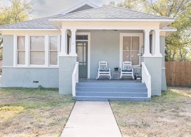 Property at 626 Saint Vincent St, Gonzales, TX 78629, 3 beds, 1 bath