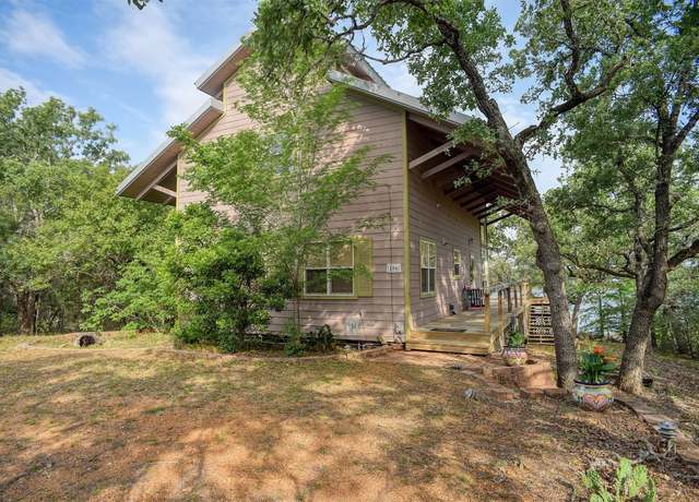 Property at 106 Pueblo, Smithville, TX 78957, 2 beds, 2 baths