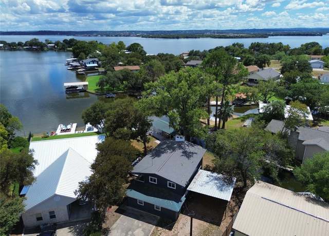 Property at 614 E Briarway Dr, Granite Shoals, TX 78654, 3 beds, 3.5 baths