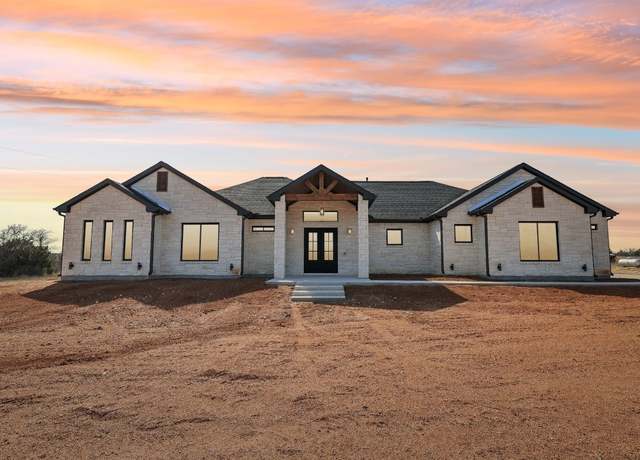 Property at 138 Cloudwood Ranch Rd, Briggs, TX 78608, 5 beds, 5 baths
