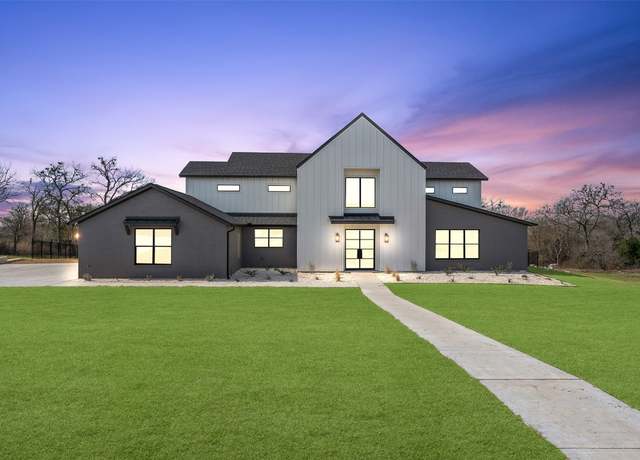 Property at 238 Glenview Cir, Belton, TX 76513, 4 beds, 3.5 baths
