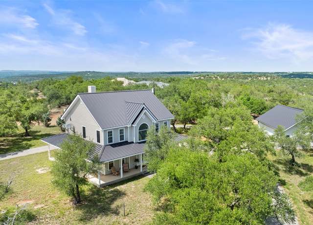 Property at 700 Longview Cir, Dripping Springs, TX 78620, 4 beds, 2.5 baths