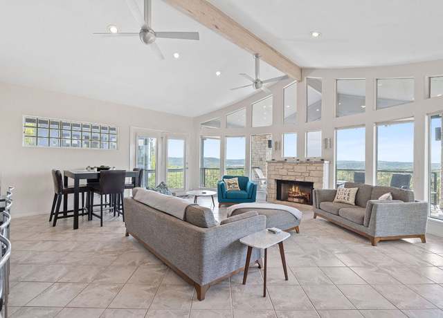 Property at 21726 Sierra Trl, Lago Vista, TX 78645, 4 beds, 3 baths