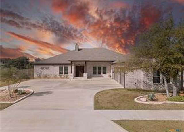 Property at 8305 Dorset Dr, Killeen, TX 76542, 3 beds, 4 baths