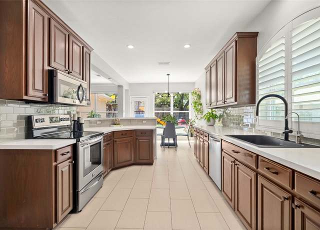 Property at 3420 Benecia Ct, Austin, TX 78738, 4 beds, 2 baths