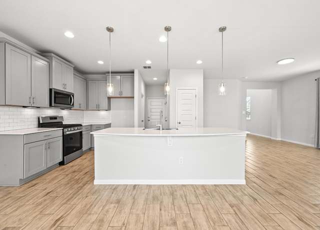 Property at 11902 Farrier Ln #29, Austin, TX 78748, 4 beds, 2.5 baths