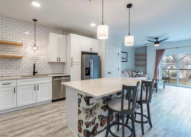 Property at 3101 Govalle Ave #220, Austin, TX 78702, 1 bed, 1 bath