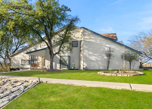Property at 805 Summerwood Dr, New Braunfels, TX 78130, 3 beds, 3 baths