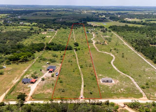 Property at 401 Turnback Trl, Dale, TX 78616