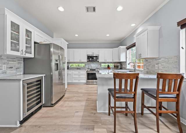 Property at 7901 Henry Kinney Row, Austin, TX 78749, 5 beds, 2.5 baths