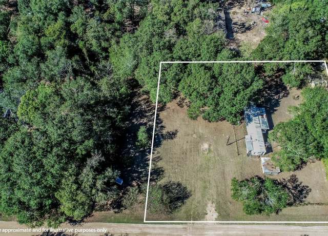 Property at 1942 Walnut Dr, Caldwell, TX 77836, 2 beds, 2 baths