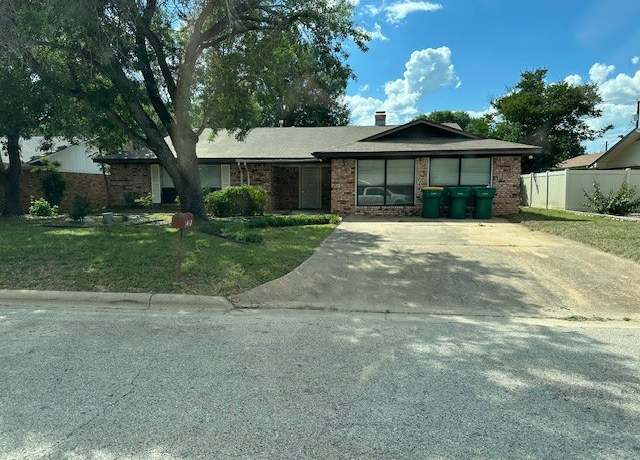 Property at 1412 Ocotilla Dr, Marble Falls, TX 78654, 3 beds, 2 baths