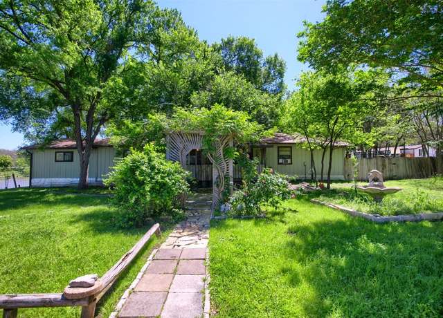 Property at 9101 Ingrid Dr, Elgin, TX 78621, 3 beds, 1.5 baths