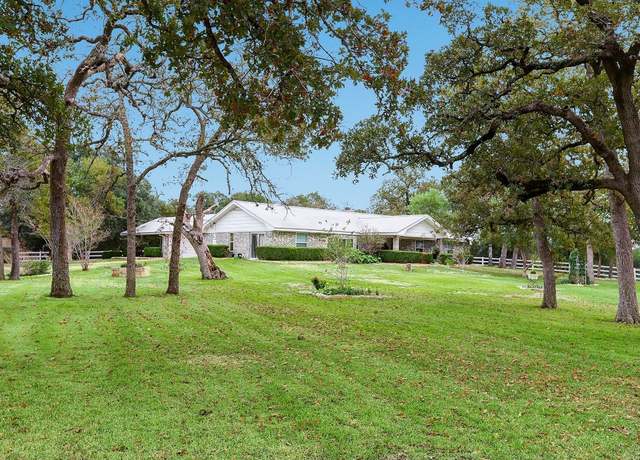 Property at 1319 Fm 954, Round Top, TX 78954, 4 beds, 2.5 baths