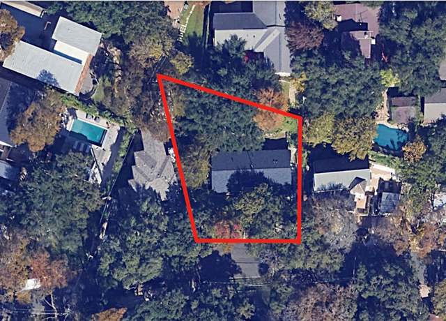 Property at 1010 Avondale Rd, Austin, TX 78704, 4 beds, 2 baths