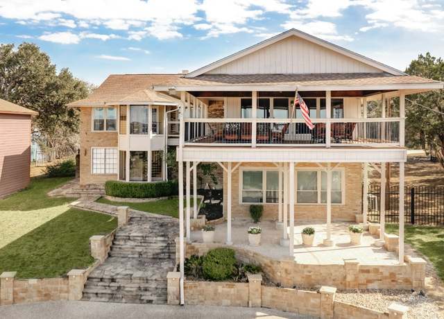 Property at 1464 Lakeside Dr W, Canyon Lake, TX 78133, 4 beds, 3 baths