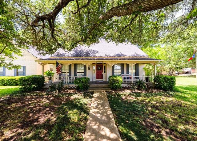 Property at 48 Riverside Ln, Martindale, TX 78655, 3 beds, 2.5 baths