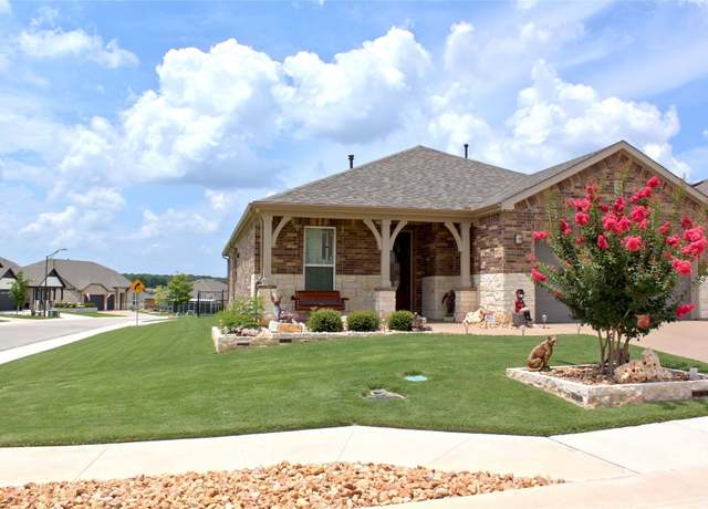 Property at 510 Wooden Rail Ln, Georgetown, TX 78633, 3 beds, 2 baths