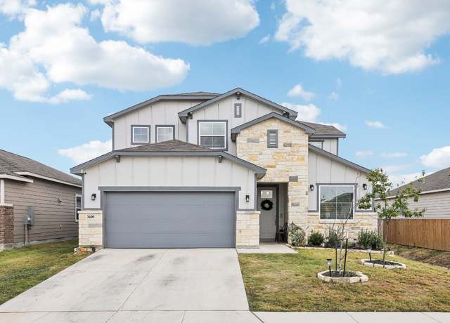 Property at 3600 Donald Dr, Seguin, TX 78155, 5 beds, 2.5 baths