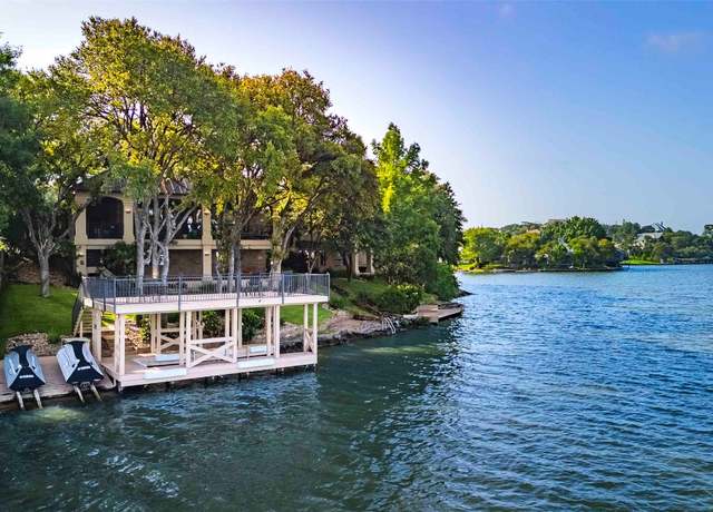 Property at 213 Beaver Cir, Horseshoe Bay, TX 78657, 5 beds, 5.5 baths