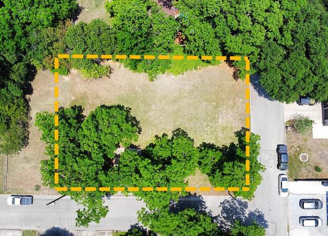 Property at 922 Booneville Ave, New Braunfels, TX 78130