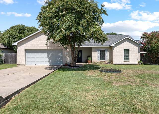 Property at 215 Spotted Fawn Dr, Hutto, TX 78634, 4 beds, 2 baths