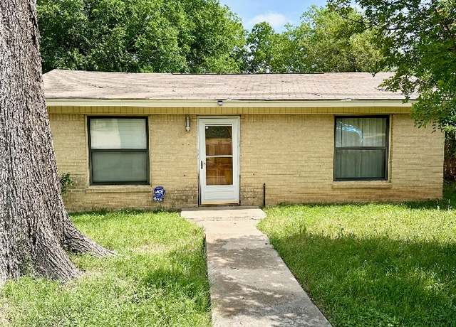 Property at 1206 Marcy St, Austin, TX 78745, 2 beds, 1 bath