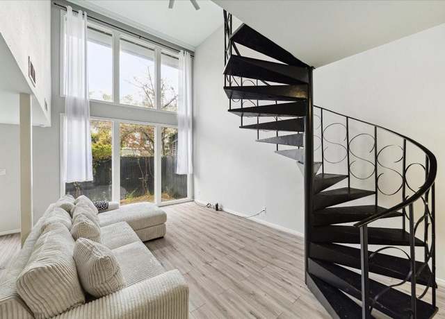 Property at 3300 Yorktown St #13, Houston, TX 77056, 2 beds, 2.5 baths