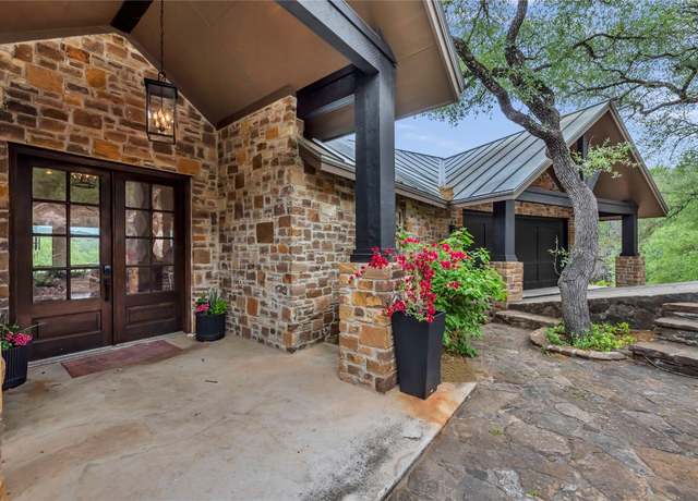 Property at 1220 Cr 137, Burnet, TX 78611, 3 beds, 2.5 baths