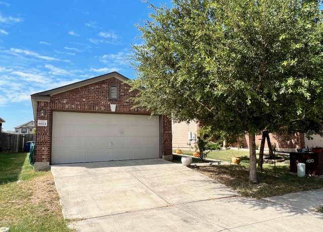 Property at 8924 Edmundsbury Dr, Austin, TX 78747, 3 beds, 2 baths