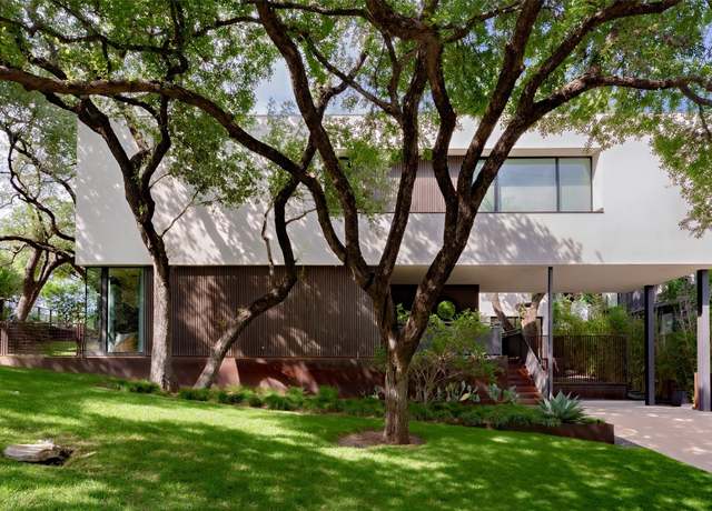 Property at 2210 Westlake Dr, Austin, TX 78746, 3 beds, 2.5 baths
