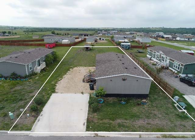 Property at 480 Ganado Dr, Kyle, TX 78640, 4 beds, 2 baths