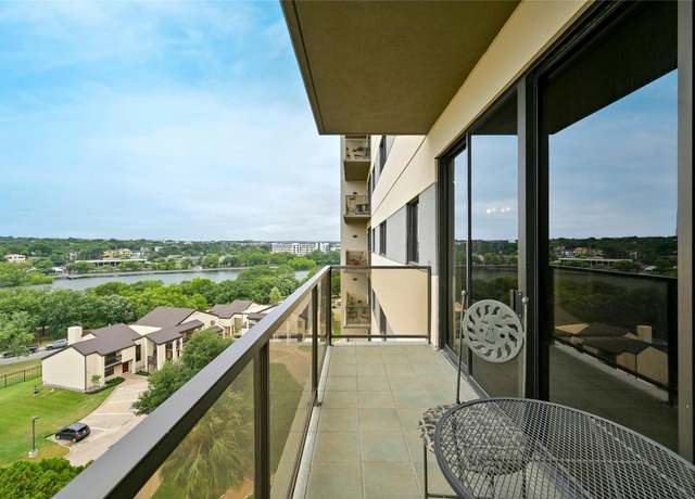 Property at 40 N Interstate Highway 35 Unit 8C1, Austin, TX 78701, 3 beds, 3 baths