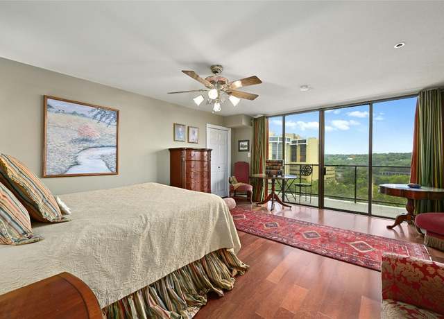 Property at 40 N Interstate Highway 35 Unit 8C1, Austin, TX 78701, 3 beds, 3 baths