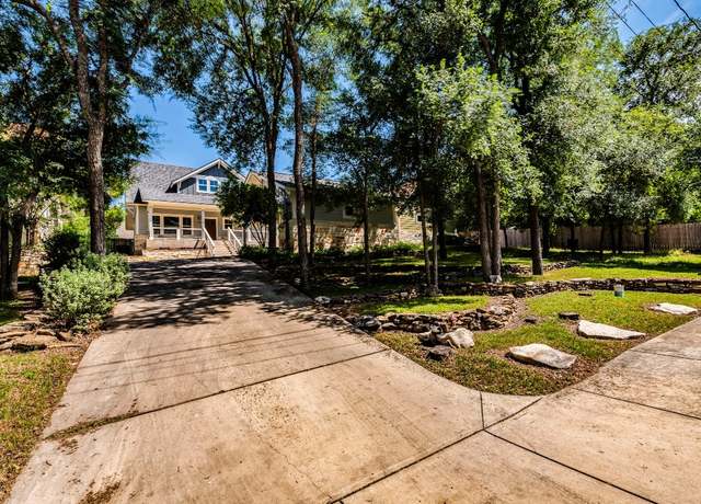 Property at 207 Yale St, San Marcos, TX 78666, 3 beds, 2.5 baths