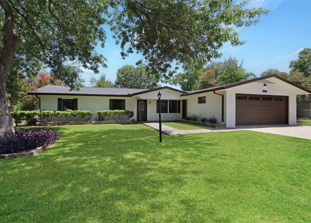 Property at 1505 Old Marion Rd, New Braunfels, TX 78130, 4 beds, 2 baths