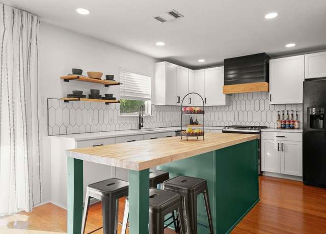 Property at 12305 Kelton Dr, Austin, TX 78754, 4 beds, 2.5 baths